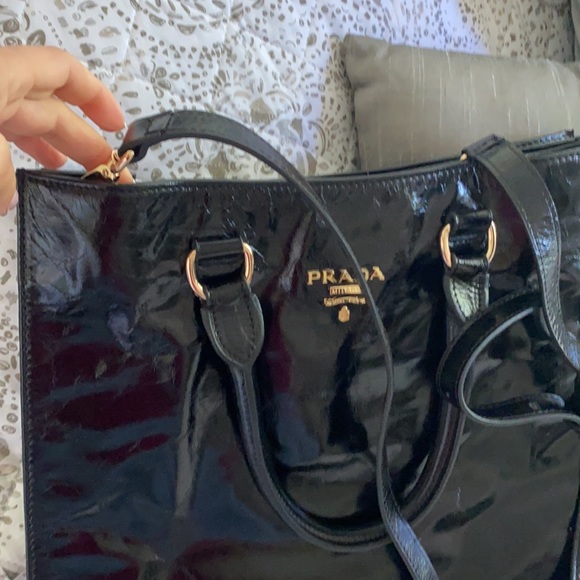 Prada leather knock off purse - Picture 2 of 3